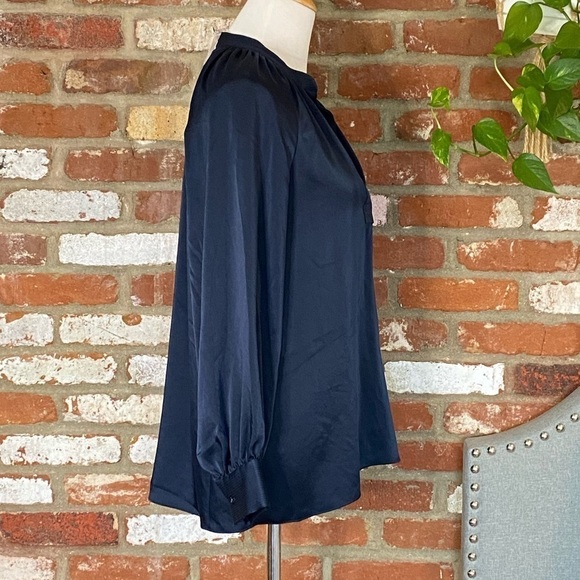 JOIE Rinah B Top in deep blue NWT size small long sleeves - Picture 3 of 10
